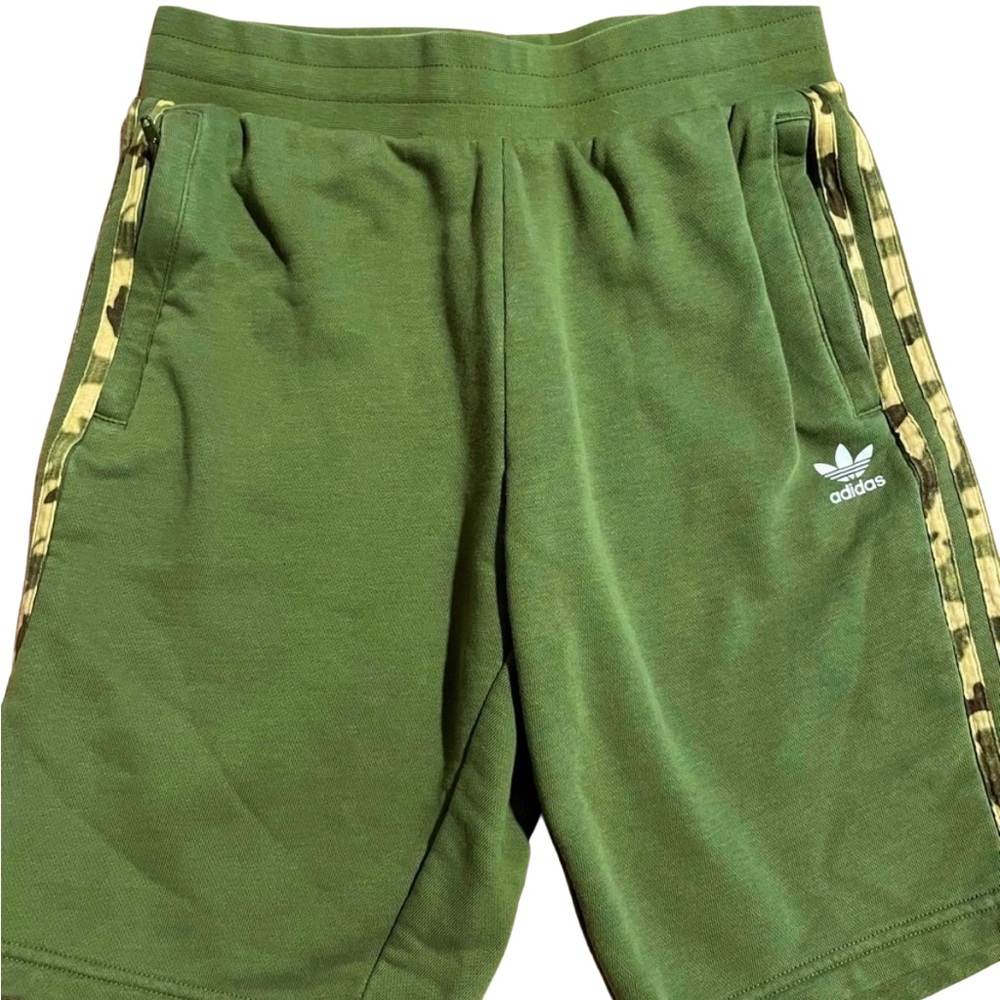 ADIDAS LIMITED EDITION Trefoil Camo French Terry Shorts